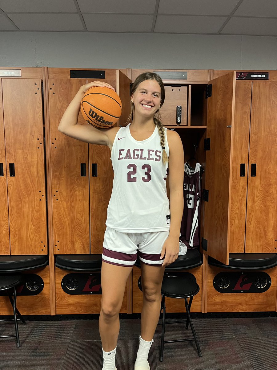 I am super excited to announce my commitment to UW-La Crosse to continue my academic and basketball career! Go Eagles!! 🦅