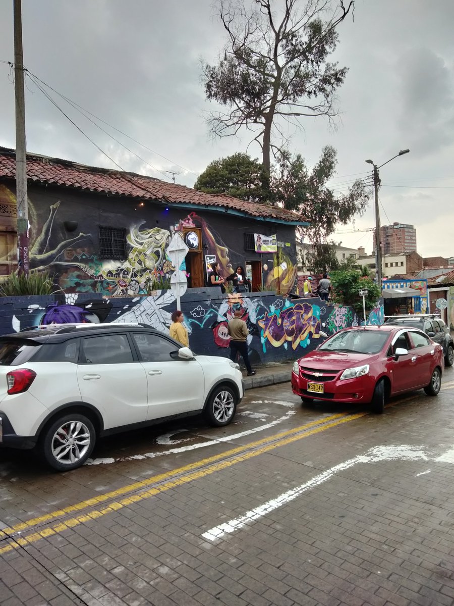 SVIINMUSICA's tweet photo. En Bogotá, Colombia.
 Que hermoso país. Saludo
🫡 🇨🇴

#Colombia #Bogota 
#Dembow #Reggaeton
#NewMusic #New 
#SVIIN 
#ModoBestial https://t.co/WtNFNAqDO4
