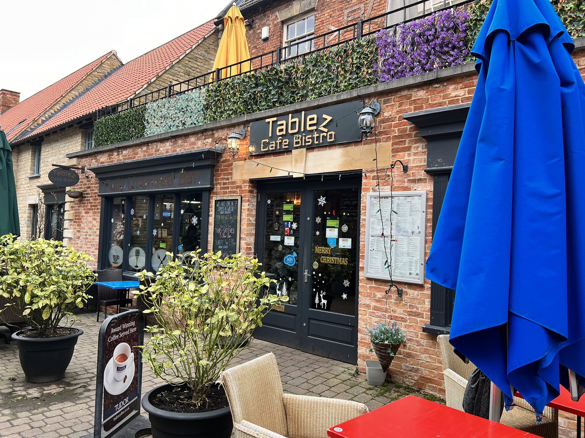 wass74's tweet photo. A new #Wassoncoffee venue in #Sleaford today at #TableZ with a #FlatWhite that was 10/10 @AndyPearson68 #LincsConnect https://t.co/jIEcUeUCkY