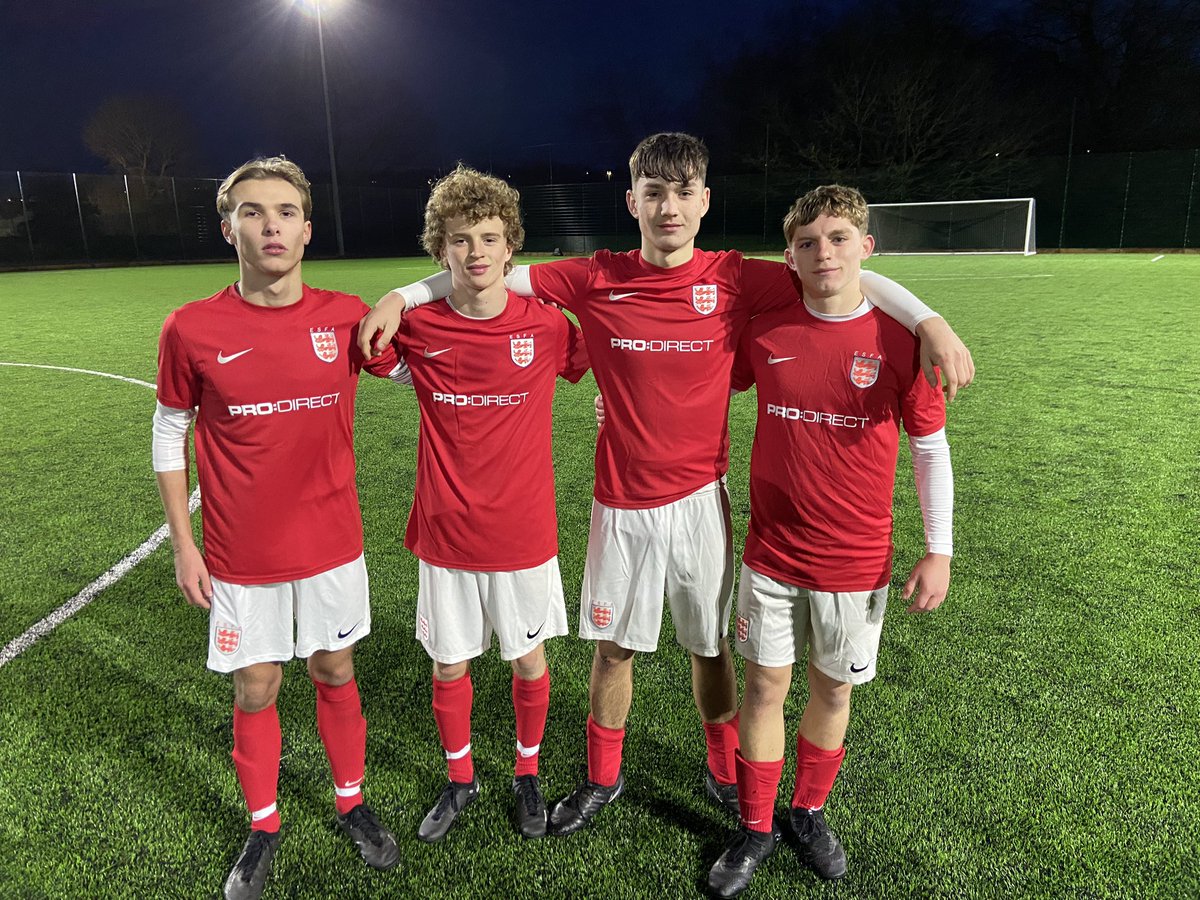 Well done to all four players representing <a href="/SSCFA2/">SSCFA</a> in the <a href="/SchoolsFootball/">English Schools' Football Association</a> final stage trial today. You all did yourselves, your families, your schools’ and your county incredibly proud. Fingers crossed for all of you for tomorrow’s announcement. 🦁🦁🦁🏴󠁧󠁢󠁥󠁮󠁧󠁿