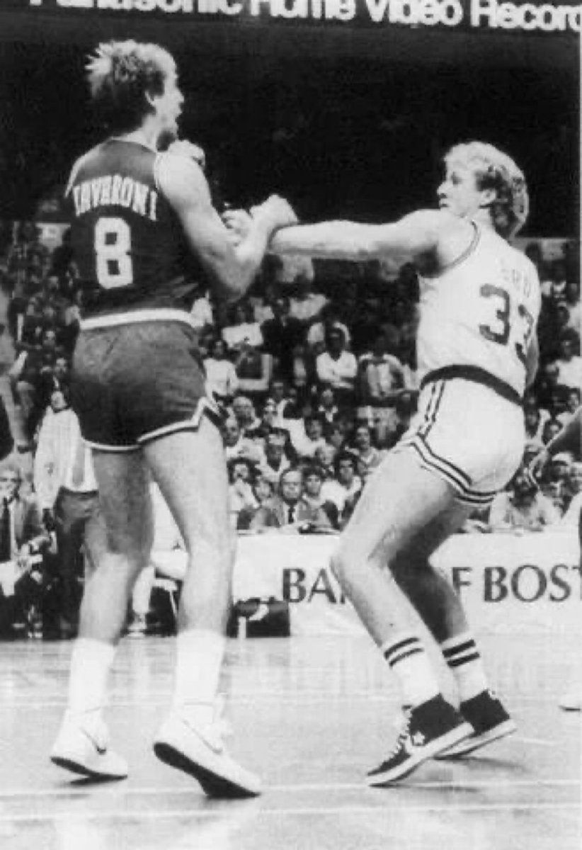 Super70sSports tweet picture