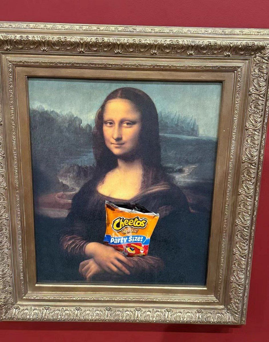 CosmoBhidec's tweet image. This art museum is really interesting (Mr Brainwash Art Museum)