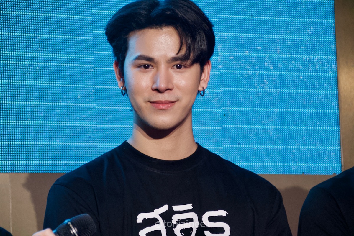 tonjaidee1's tweet photo. あとクーパーとポーイも。
#cooperpatpasit #poykritsanapong #peakpeemapol #Slythโปรเจกต์ล่า #slyththehuntsaga https://t.co/8J7SKqPQ4U