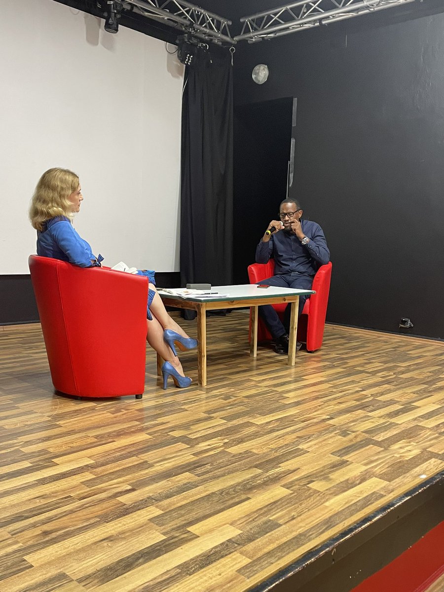 ErrolNuissier's tweet image. Échanges autour du #serment des femmes aux fantômes de 1967#de Patrice Tacita.Son  roman polyphonique permet d’aborder, à partir de la belle et douloureuse histoire d’amour de Jacqueline, veuve de Kiki, les événements tragiques de mai 1967, en leur donnant une portée universelle.