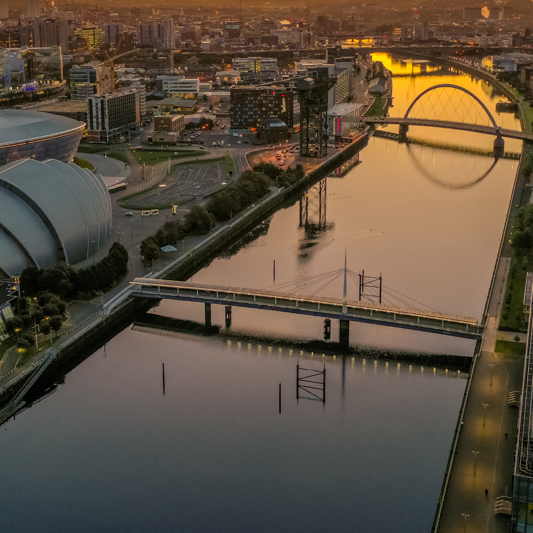 High above the #RiverClyde, #Glasgow.
📷Glasgow City Council
#LoveGlasgow #Scotland #ScottishBanner #LoveScotland #ScotlandIsCalling #AmazingScotland #VisitScotland #VisitGlasgow #ClydeBuilt