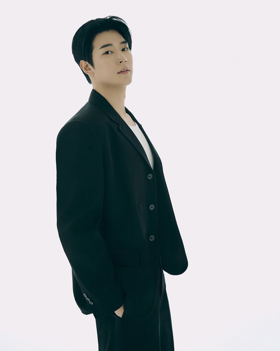 [박서함]

NEW PROFILE✨

#박서함 #ParkSeoHam
#앤피오엔터테인먼트 #npio