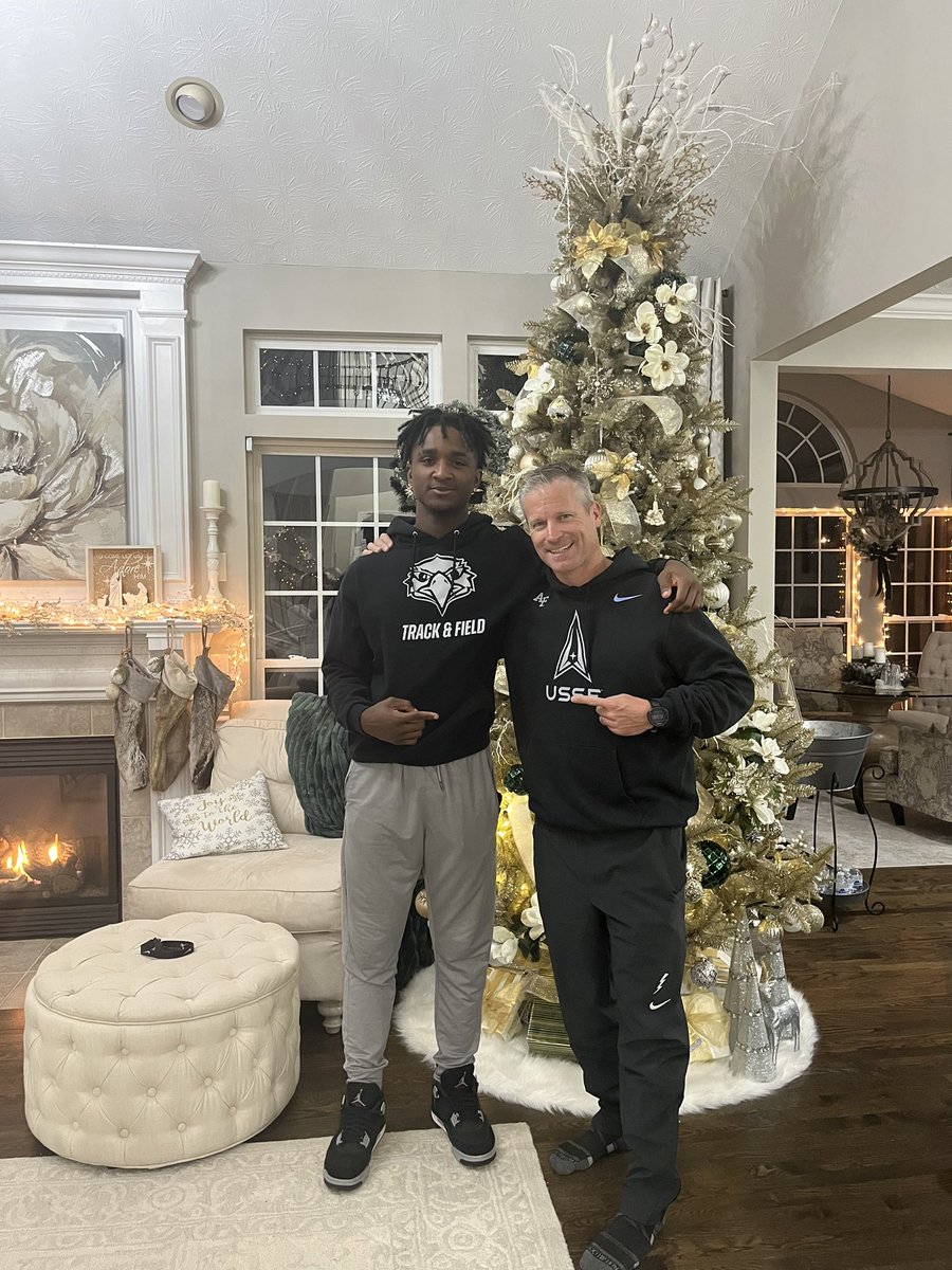 Bukari Miles (@bukarimiles) on Twitter photo After a great home visit and conversation with <a href="/CoachNickToth/">Nick Toth</a> I am BLESSED and beyond thankful to receive an offer from <a href="/AF_Football/">Air Force Football</a> <a href="/CoachTomBolden/">Tom Bolden</a> <a href="/LakotaWestFB/">Lakota West Football</a> <a href="/Coach_Huls/">Tyler Huls</a> <a href="/AllenTrieu/">Allen Trieu</a> After a great home visit and conversation with <a href="/CoachNickToth/">Nick Toth</a> I am BLESSED and beyond thankful to receive an offer from <a href="/AF_Football/">Air Force Football</a> <a href="/CoachTomBolden/">Tom Bolden</a> <a href="/LakotaWestFB/">Lakota West Football</a> <a href="/Coach_Huls/">Tyler Huls</a> <a href="/AllenTrieu/">Allen Trieu</a>