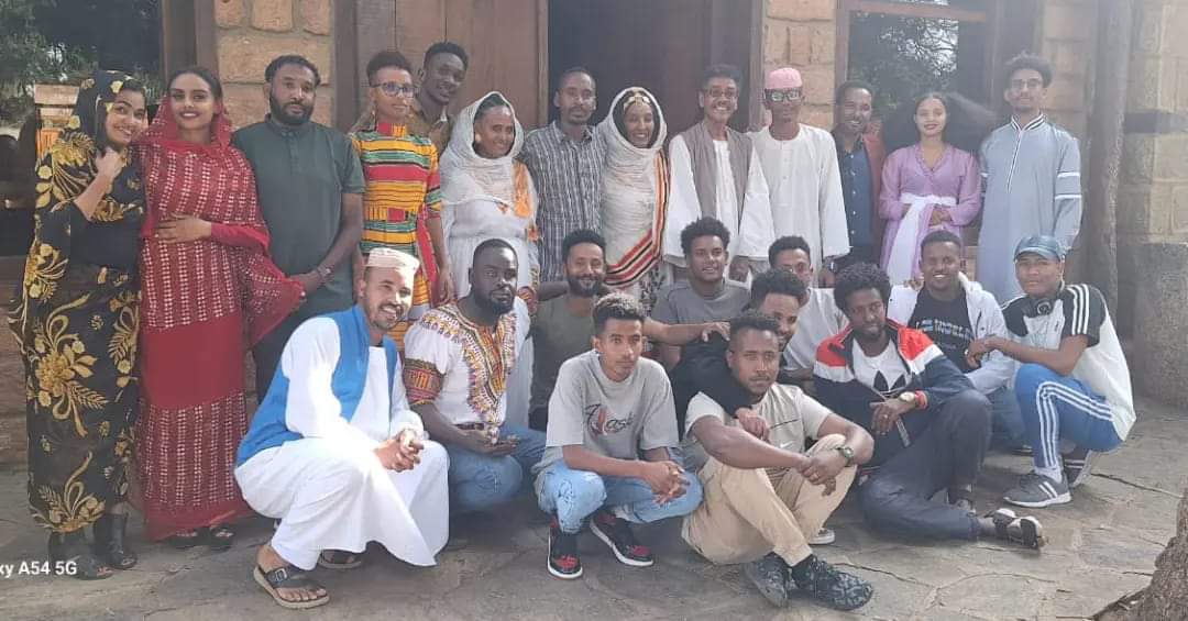 EllamellaMg's tweet photo. Artists and Musicians were invited to welcome the Sudanese musical entourage.
Looking forward to performances and collaborations !
#sudan #sudanesemusic # eritreanartists #eritreanmusic #eritrea
Boba Music Eritrea
Via #Ferida https://t.co/pwWVAkbF4o
