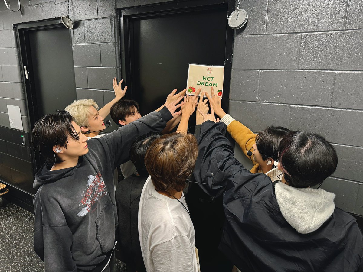 Yo Boston, we here at Jingle Ball! #NCTDREAM #NCT #Jingle_Ball_Tour #BOSTON