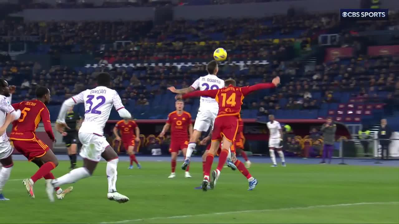 Lucas Martínez Quarta equalizes for Fiorentina! 🟣A great header and I Viola  are back in this one. 🍿