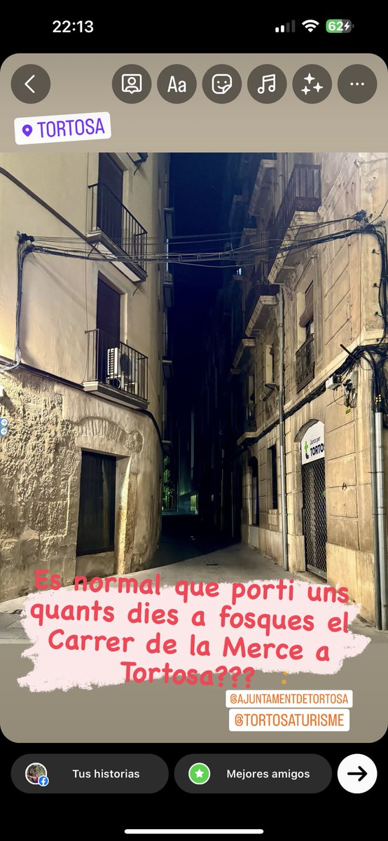 #tortosa#ajuntamenttortosa#tortosaturisme# 😎Es normal que el carrer de la Merce de Tortosa porti sense llum uns quants dies… on hi ha jutjats, biblioteca… 😵‍💫😵‍💫😵‍💫