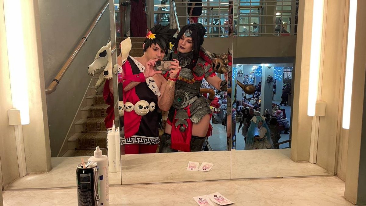 Я в приятном аху..шоке, с того что мы заняли 2ое место в гейме на аниконе! Шли просто потусить, ейбогу... Рили неожиданно и приятно :3
#HadesGame #HADES