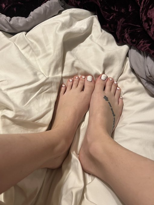 #feetcontent #footcontent #feet_pic  I&rsquo;m available 🧡👣 https://t.co/BE2ttw8kkg<a href="/tag/feetcontent"class="tags">#feetcontent</a><a href="/tag/footcontent"class="tags">#footcontent</a><a href="/tag/feet_pic"class="tags">#feet_pic</a>