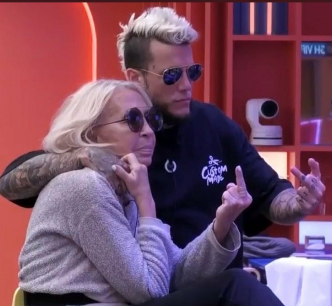 inframosca's tweet image. 🖤 VAMOSSS CARAJOOO 🖤

Los verdaderos protagonistas de esta edición @ghoficial 🔥

@laurabozzo 🤝 @alexcaniggia #GHVIPDBT13 #GHVIP10D #LauraGanadora