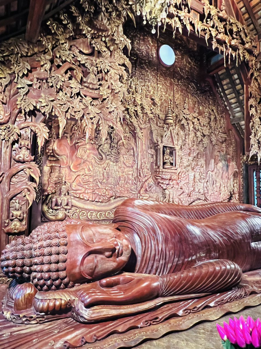 「チェンマイ山奥にある、タイ最大難関寺院。3年前辿り着けなかったリベンジが果たせま」|たーれっくのイラスト