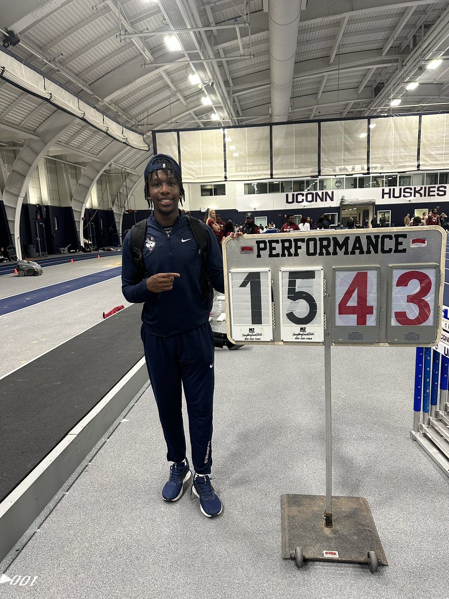 _CoachFerg's tweet image. Great start to the season for freshman Kyle Johnson! 
HS pr 14.78m(48’5) —&amp;gt;15.43m (50’7.5)!! More to come from him this season!