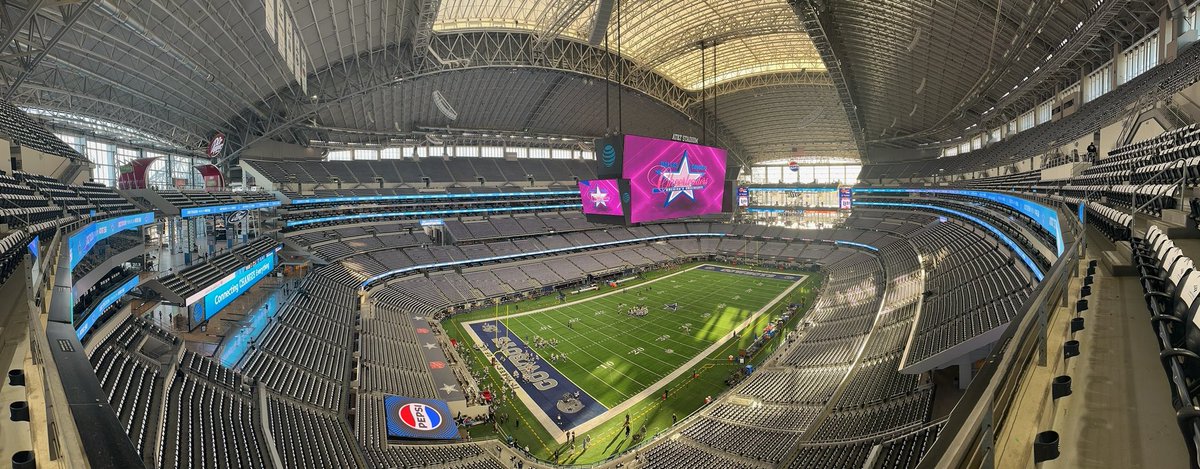 Chip3Baker's tweet image. MONSTER #NFL  🏈 @SNFonNBC tonight! ⭐️ @Eagles vs @dallascowboys at @ATTStadium 💥 #IGottaGuy  👊 @EarlMorrell