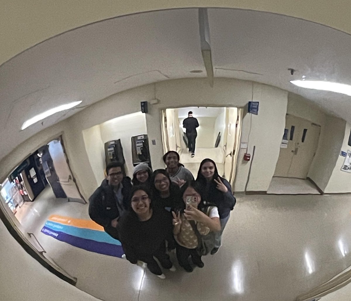 Mayfield HOSA club had a funtastic &amp; informative Friday learning about how healthcare technology is designed &amp; researched through active testing &amp; simulations <a href="/healthcarehf/">Healthcare Human Factors</a> UHN. Many thanks to <a href="/UHNSTEMPathways/">UHN STEM Pathways</a> for making this possible. #wethefirst ☺️🌸