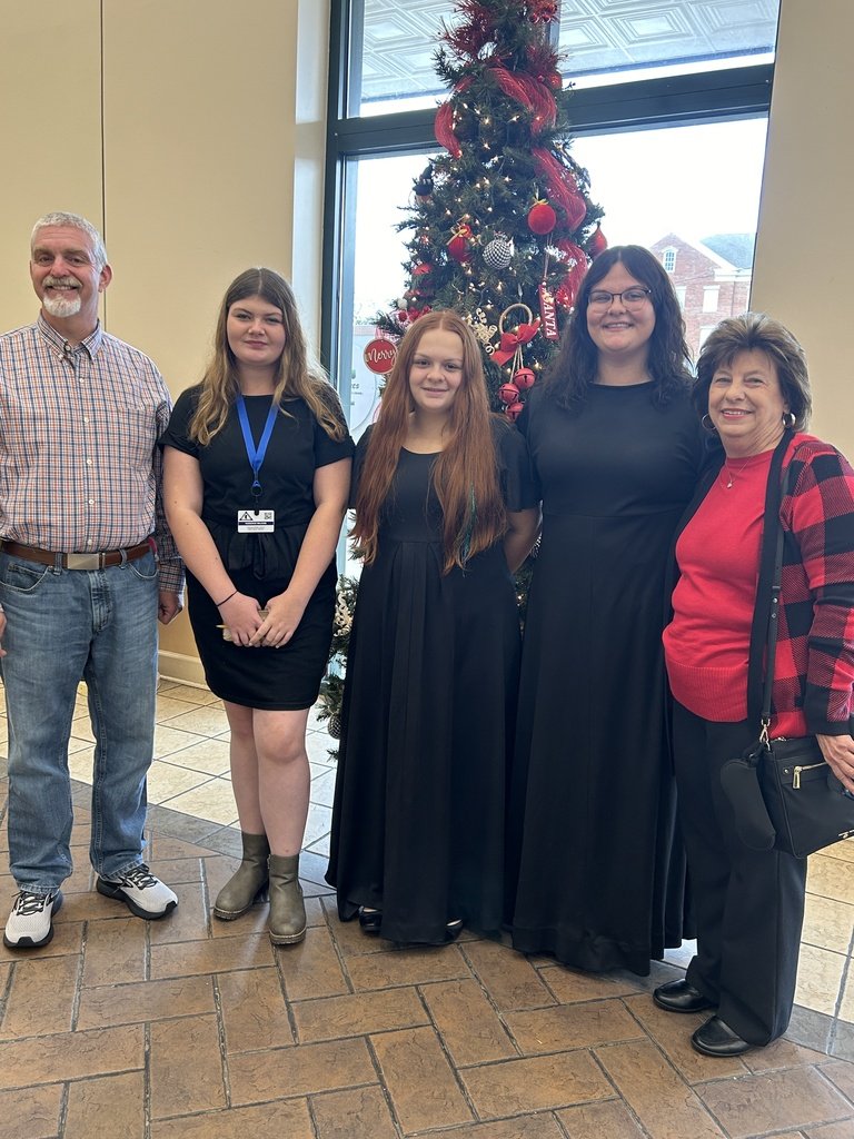 🎶 CONGRATULATIONS  BAND  MEMBERS 🎶
Congratulations to seniors Sara Rainey and Kaitlyn Houston, as well as 8th grader Kadence Wilkins for representing Kossuth High School and Kossuth Middle School this weekend in Natchez at the MS Bandmasters State Band Clinic. Great job girls!