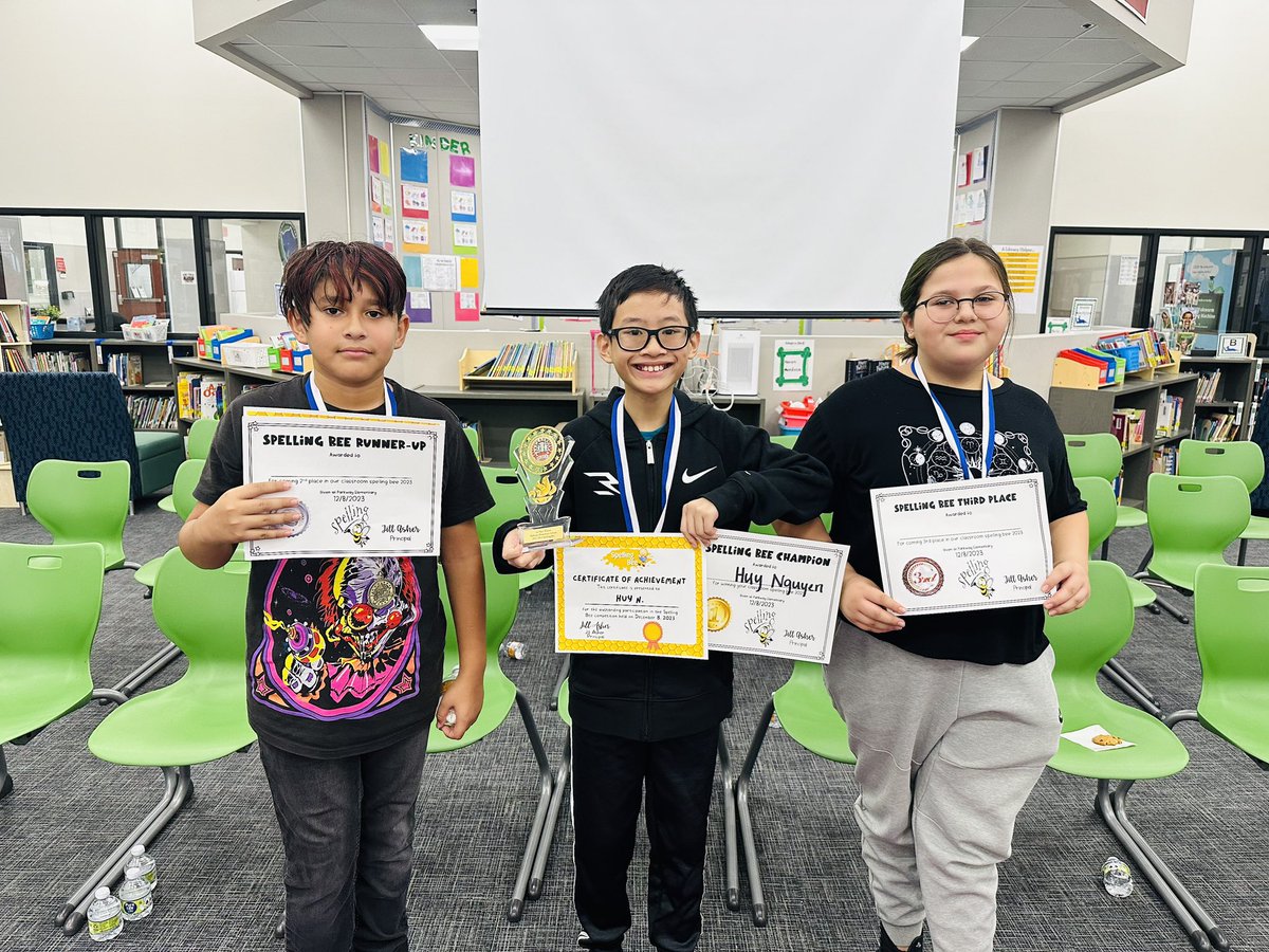 asher_jill's tweet photo. So proud of all of our spellers in Parkway’s Spelling Bee! Thank you to @tallmathgirl @SHENIQUAJ0HNS0N @RhondaGodbey and Jeanne Sweeten for judging! We appreciate you! https://t.co/pFM4H8XyGt