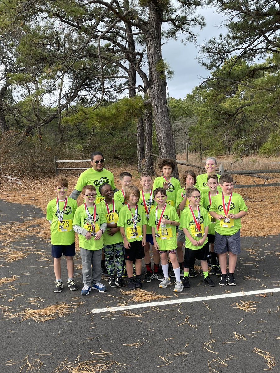 Brittnee Rohls (@brittneerohls) on Twitter photo Season #4 <a href="/LMRBoys/">Let Me Run</a> 3 boys place in their age group, one in the Masters category. # CapeProud Season #4 <a href="/LMRBoys/">Let Me Run</a> 3 boys place in their age group, one in the Masters category. # CapeProud