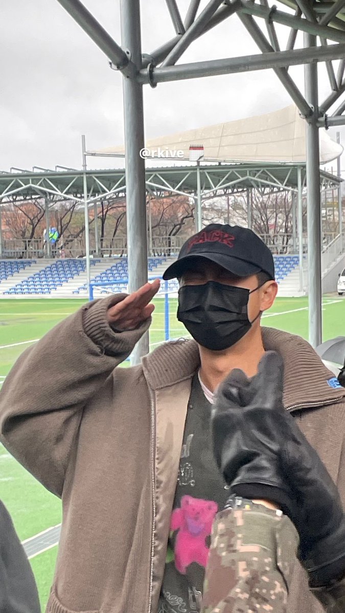 ARMYTEAMID's tweet photo. [💜]

jnkyrder update story https://t.co/Rs91OfVW8Y