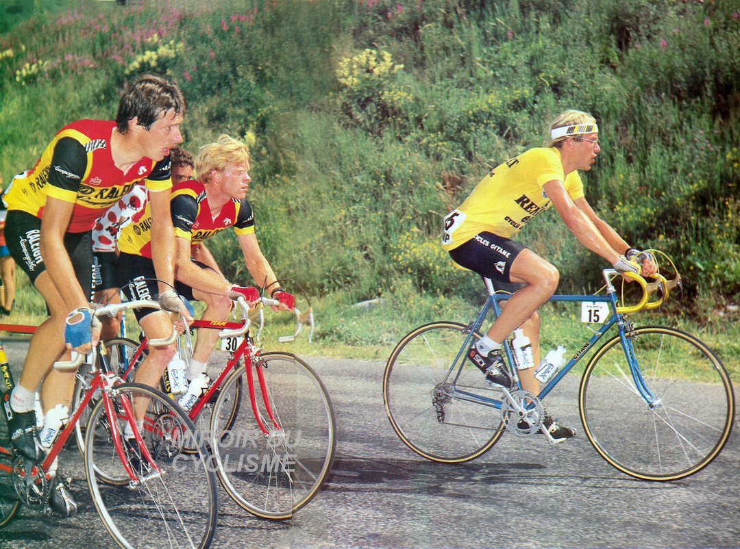 Miroir2Cyclisme's tweet photo. Who's That Guy ?
📸 MC
#JohanvanderVelde #PeterWinnen #LaurentFignon #MaillotJaune #TDF #TDF1983 #cyclisme #wielrennen #cycling #ciclismo https://t.co/dZQUbwPuHf
