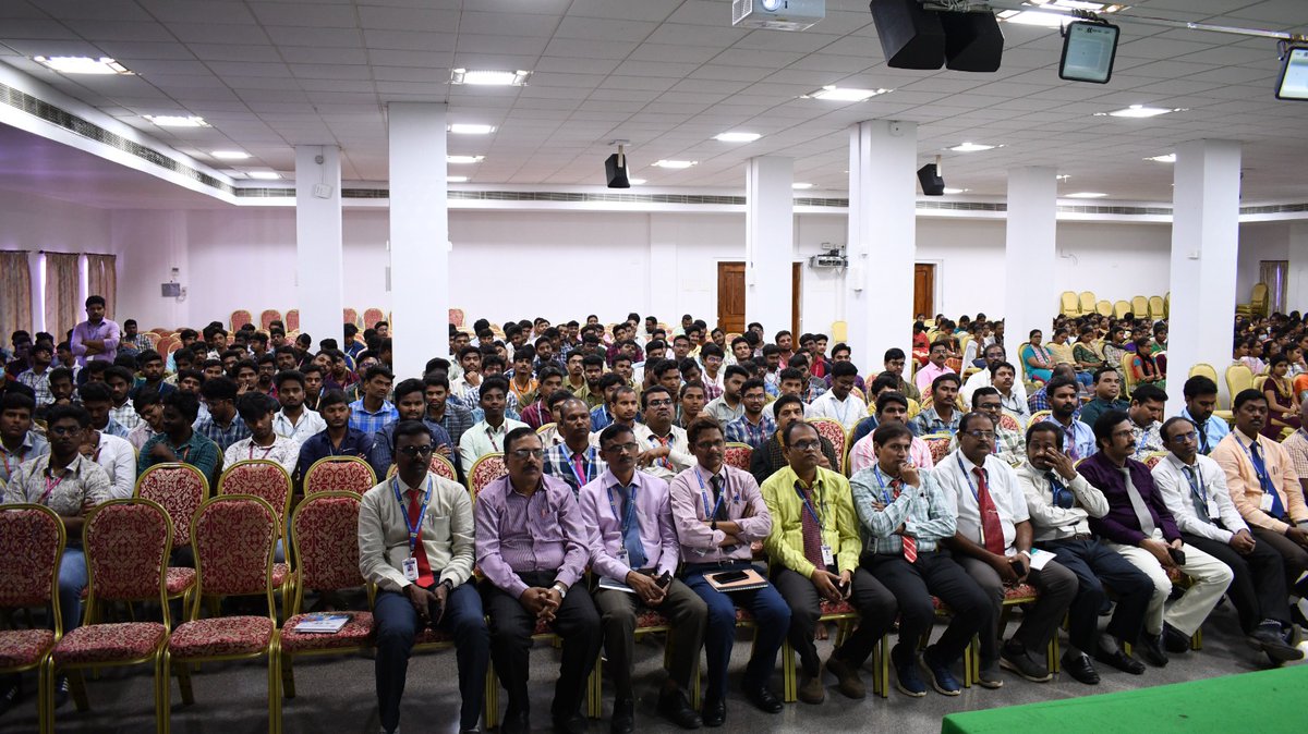 LBRCE1's tweet photo. #Ideas4ViksitBharat #lbrce Lakireddy Balireddy College of Engineering #CSE #ECE #EEE #mechanicalengineering #civilengineering #aerospace #AICTE #UGC #nirf #MHRDInnovationCell #MHRD https://t.co/THbsPGg0JF
