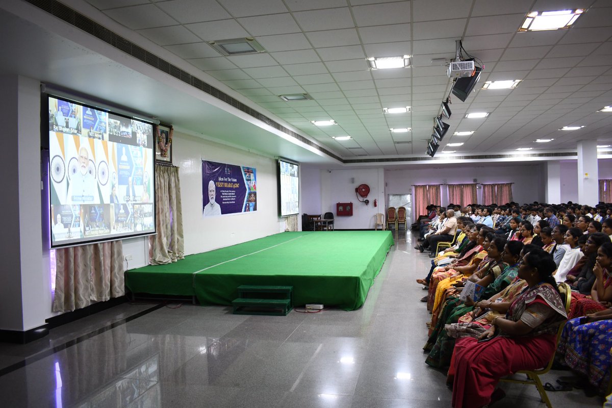 LBRCE1's tweet photo. #Ideas4ViksitBharat #lbrce Lakireddy Balireddy College of Engineering #CSE #ECE #EEE #mechanicalengineering #civilengineering #aerospace #AICTE #UGC #nirf #MHRDInnovationCell #MHRD https://t.co/THbsPGg0JF