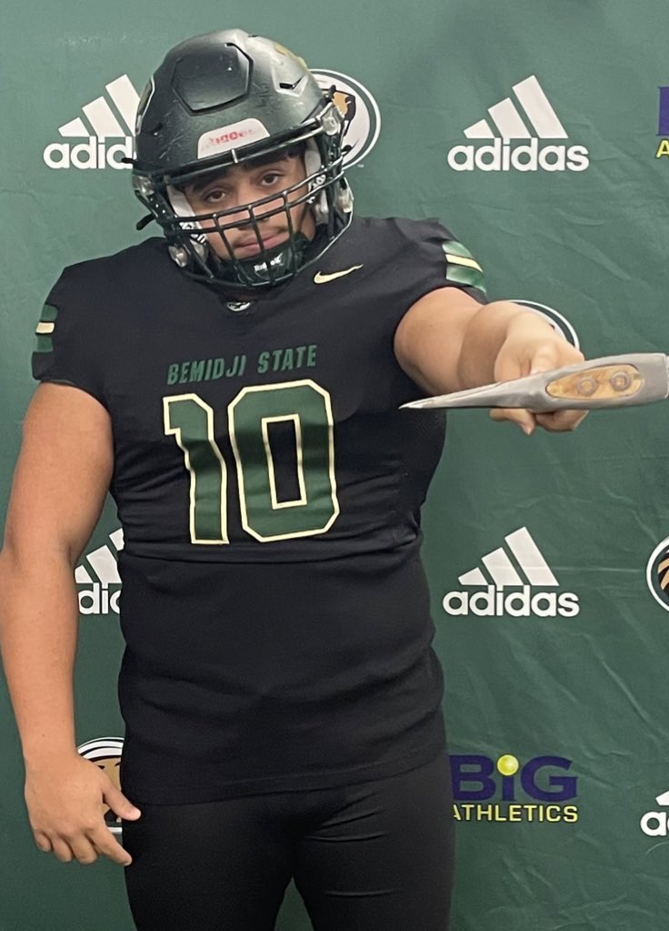 DannyCoffey2024's tweet photo. Had a great time on my official visit @BSUBeaversFB thanks @CoachCareyDL for inviting me out 

@CoachBolte @Coach_Ney @CoachFord_DC @CoachChewy80 @HitterFootball @PrepRedzoneIL @EDGYTIM https://t.co/ltcR6UlJlw