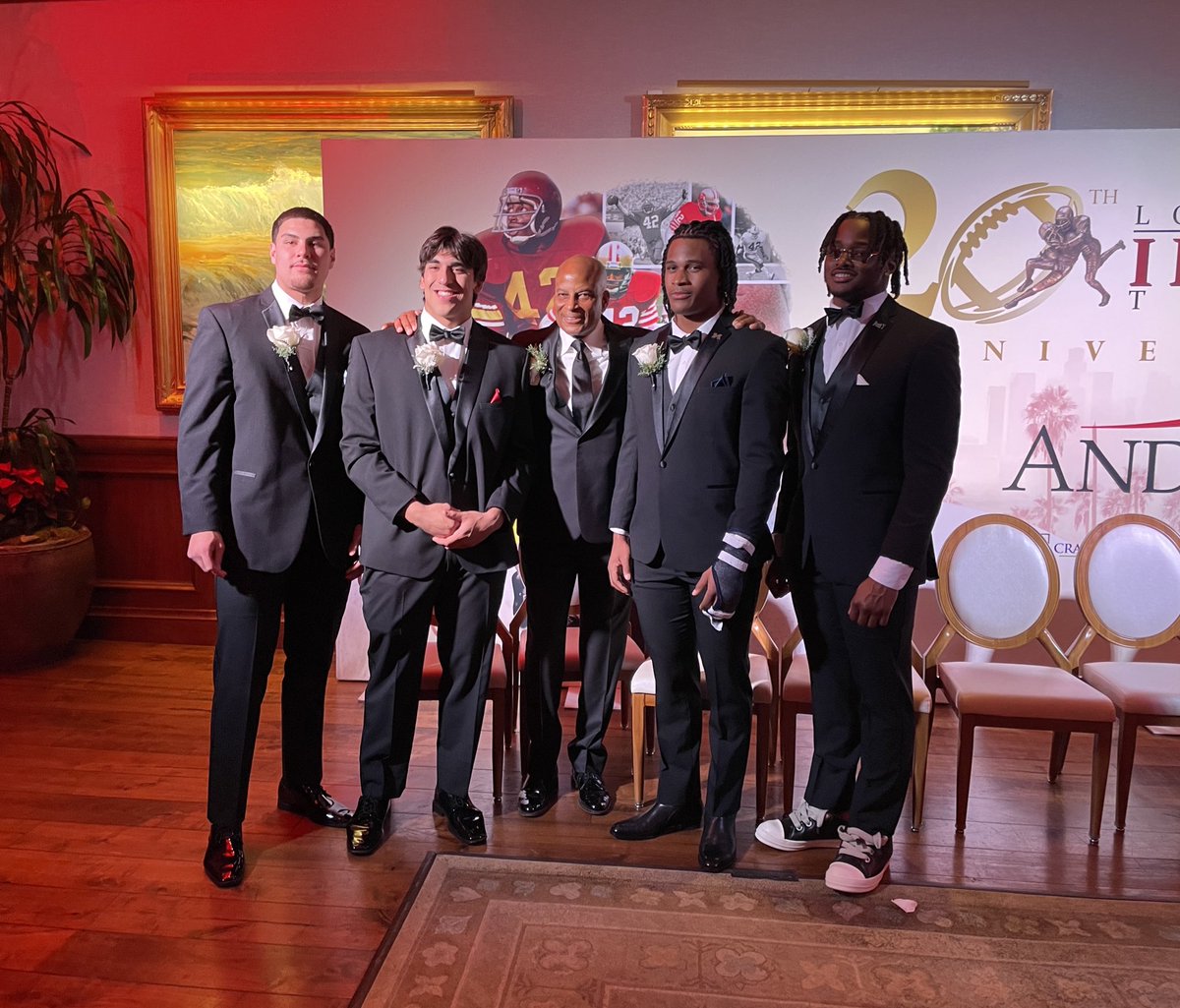 An honor to celebrate the 20th anniversary of our trophy and to share the occasion with four exceptional young men in @JuniorColson, @UnoErra, @jonah_elliss and @laiatu_latu.