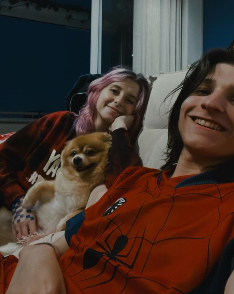 HDB0YS's tweet image. ᅟᅟᅟᅟᅟᅟᅟᅟ    𓆩✧𓆪
           A cara da filha e a cara da mãe