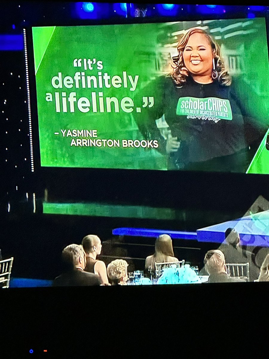 karenaddis's tweet photo. @YazzieSpeaks, accepting her @CNNHeroes award, is so  passionate about what she does and the importance of making a difference in this world. Congratulations! #cnnhero https://t.co/vwGzzj1S8F