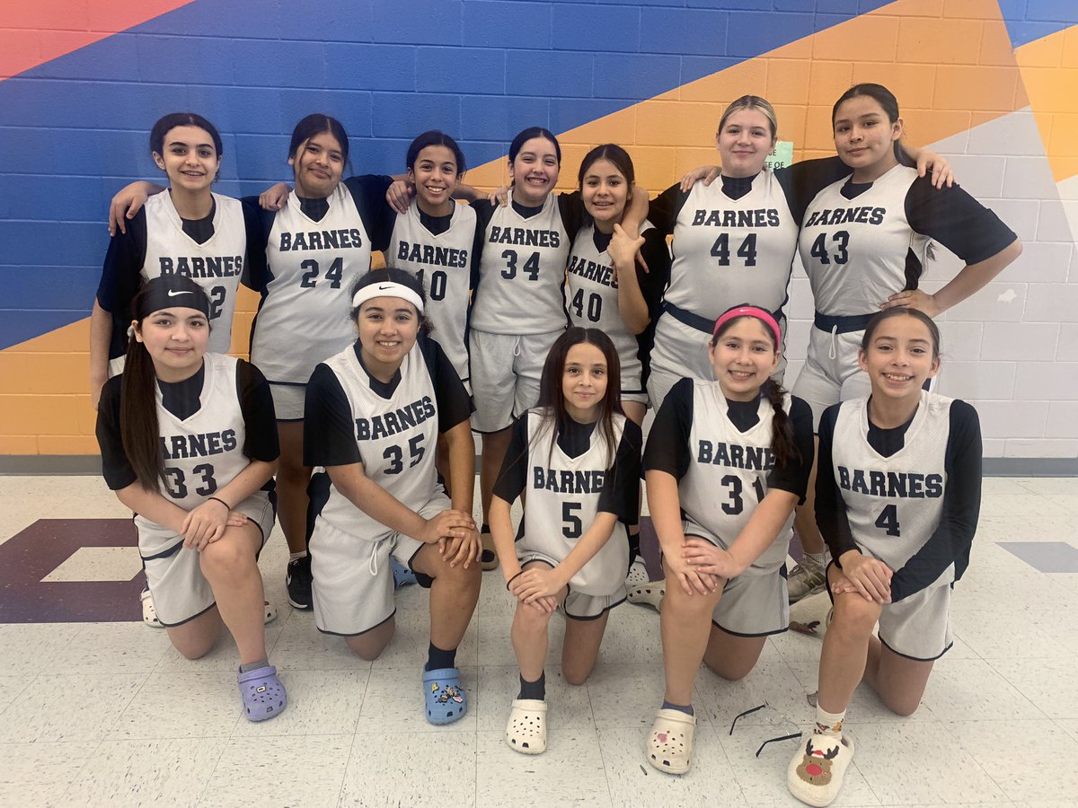 MsFloresUSHist's tweet image. Girls Basketball had their tournament this weekend. 7B did a great job!