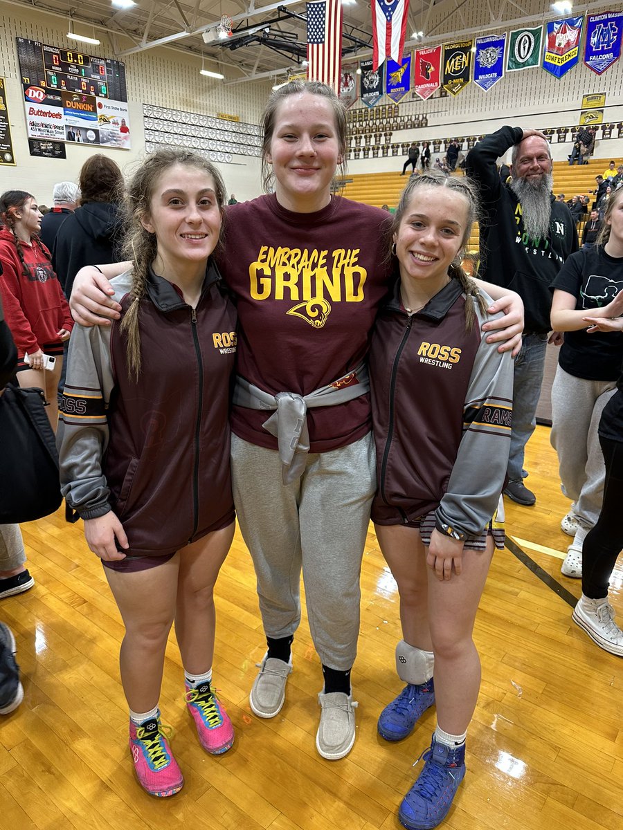 janaallendavis's tweet image. Ross girls with a great showing this weekend at the Western Brown Girls Hammer &amp;amp; Anvil tournament. Way to go @CarolineD2027 and @jcombs2008! Proud of you both. @RossWrestling