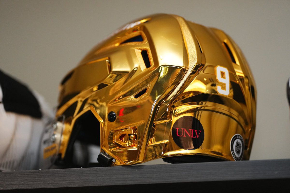 GoldenKnights's tweet photo. Skating with @unlv tonight ❤️ https://t.co/p8NM019CQa