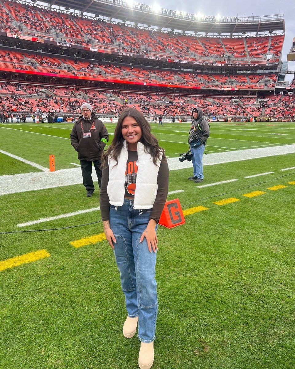 mckrotine's tweet photo. Had the honor to meet &amp; talk to WWE super stars Johnny Gargano &amp; Candice LeRae before the browns came through with that dub !! 

such a fun day &amp; experience.
#gobrowns ! https://t.co/HJF73SCGLK