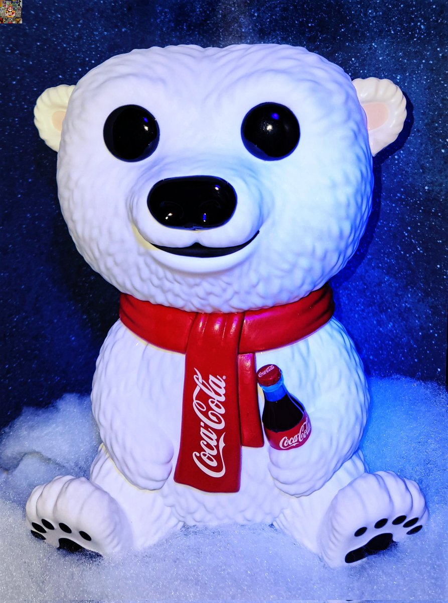🎄❄️The Coca-Cola Polar Bears are always #FunkoFestive ready! 🐻‍❄🧣

Here's one now, under the light of the North Pole skies, brightening up this holiday season!❄️🎄

#FunkoFamily #FunkoPOP #FunkoFunatic #fotw #Christmas2023 #HappyHolidays #Dec10th #AdIcon #Collectibles