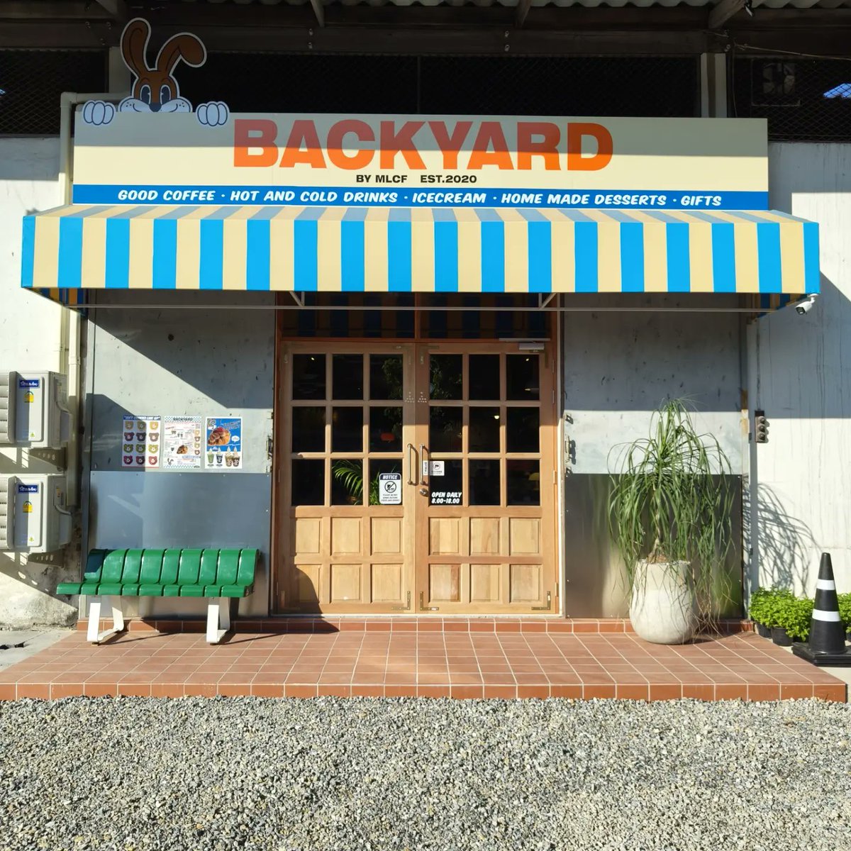 BACKYARD CAFE BY MLCF