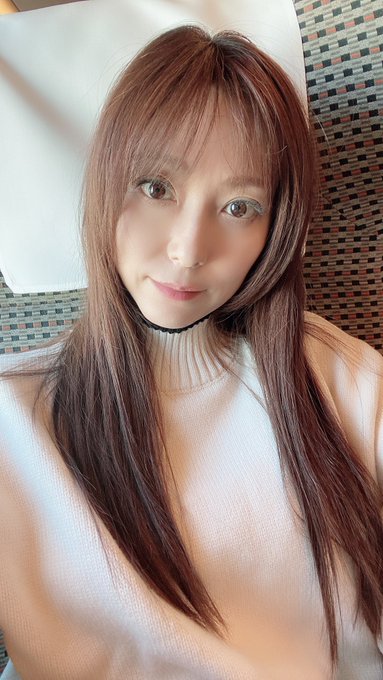 おはよう〜 今日からお仕事🥰 行ってきまーす♪ https://t.co/luAczj6Io2<a href="/tag/%E7%99%BD%E6%9C%A8%E5%84%AA%E5%AD%9012%E5%91%A8%E5%B9%B4"class="tags"><span>#白木優子12周年</span></a>