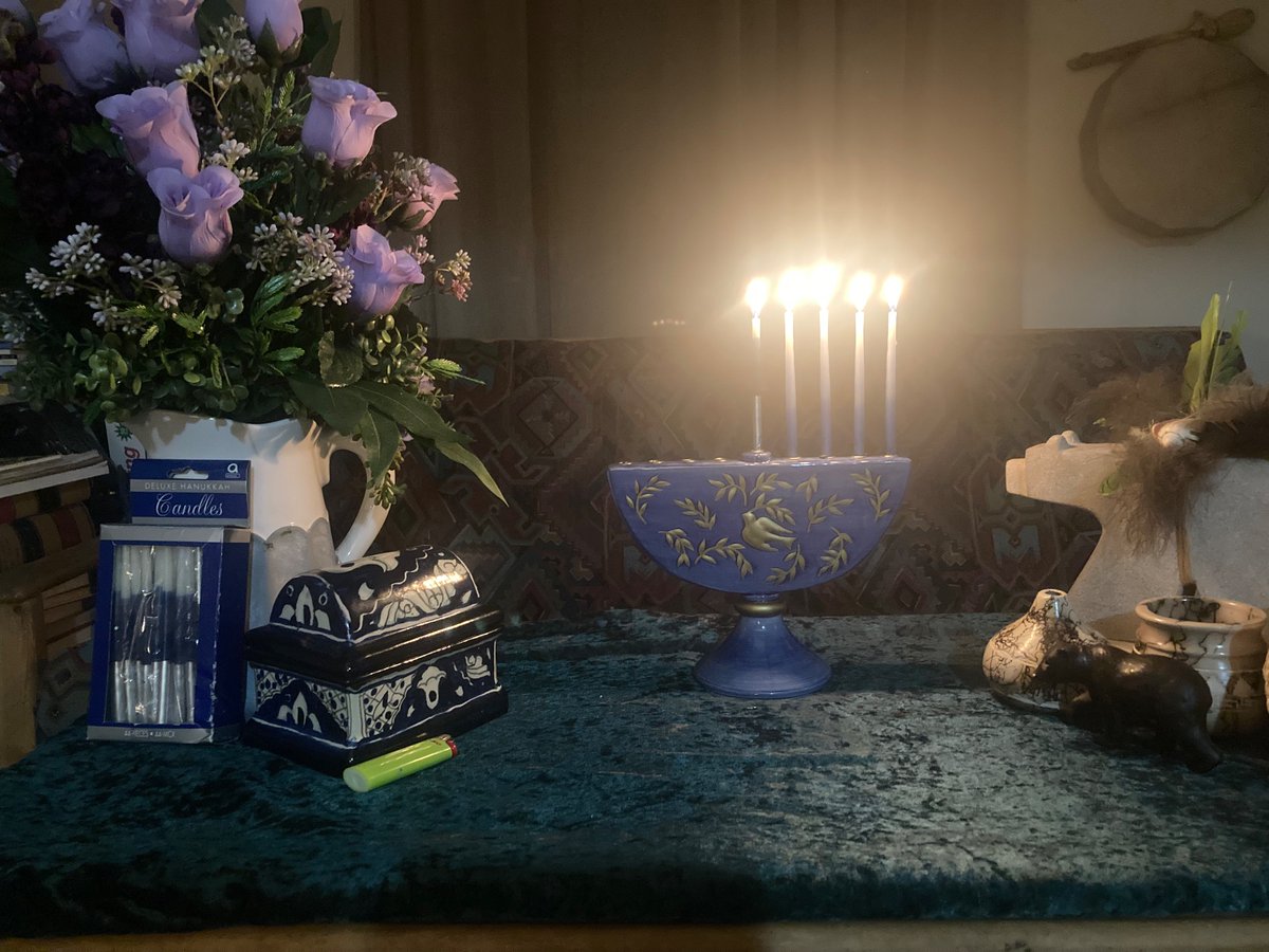 NotSoWidlcat77's tweet photo. #Chanukkah #Hanukkah #FestivalOfLights #Chanukah 
#ChanukahForCeasefire #HappyHanukkah2023 #FourthNight https://t.co/yP51gVKus4