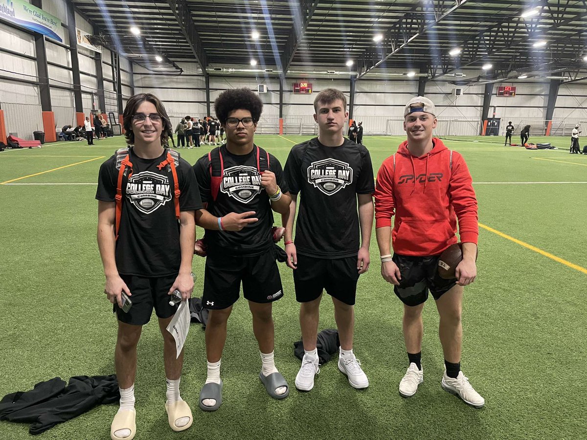 caidenverrett1's tweet photo. I had a great day at the @CollegeDayCamps loved competing with everyone there today!! @fb_hanover @Coach_Grezenko @IndianaPreps @IndyWeOutHere @ericacoduti https://t.co/ZlMCvY1qa8
