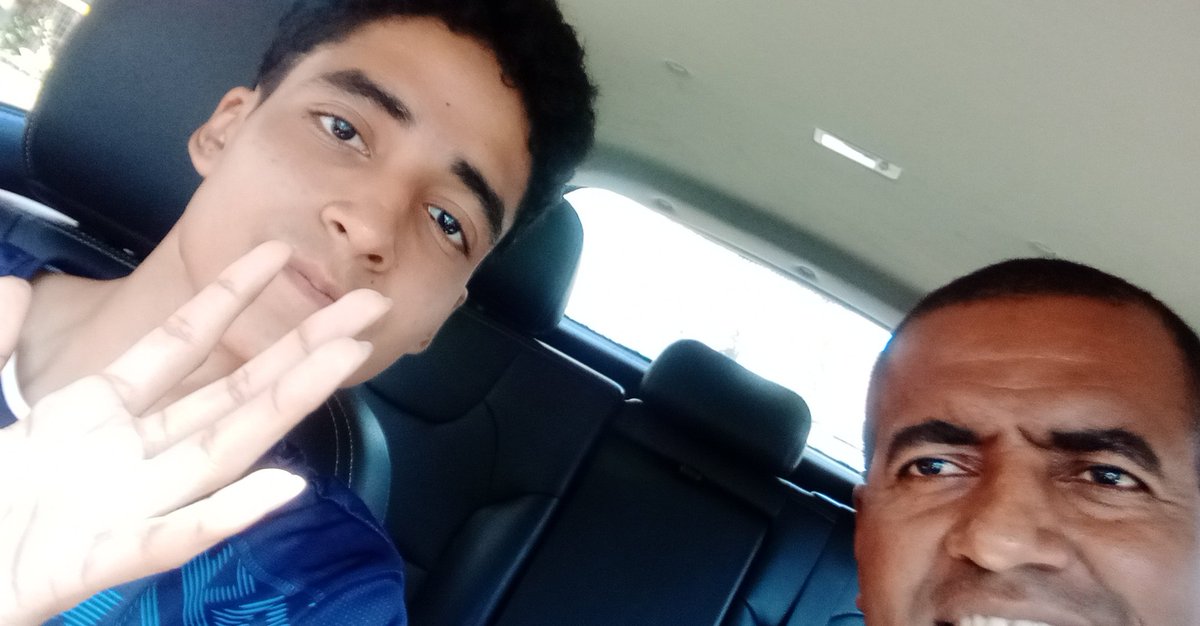 vallovig's tweet photo. En la tarde, mi hijo me animó a escuchar una canción que le había gustado mucho. Y Yo, claro papito, de una, suéltela. 

Y fue #Prisa de @camilaperezmusi
Qué lindo que compones y cantas Camila.

👇🏾
https://t.co/ltYcP8t5U1 https://t.co/46S8wHUJri