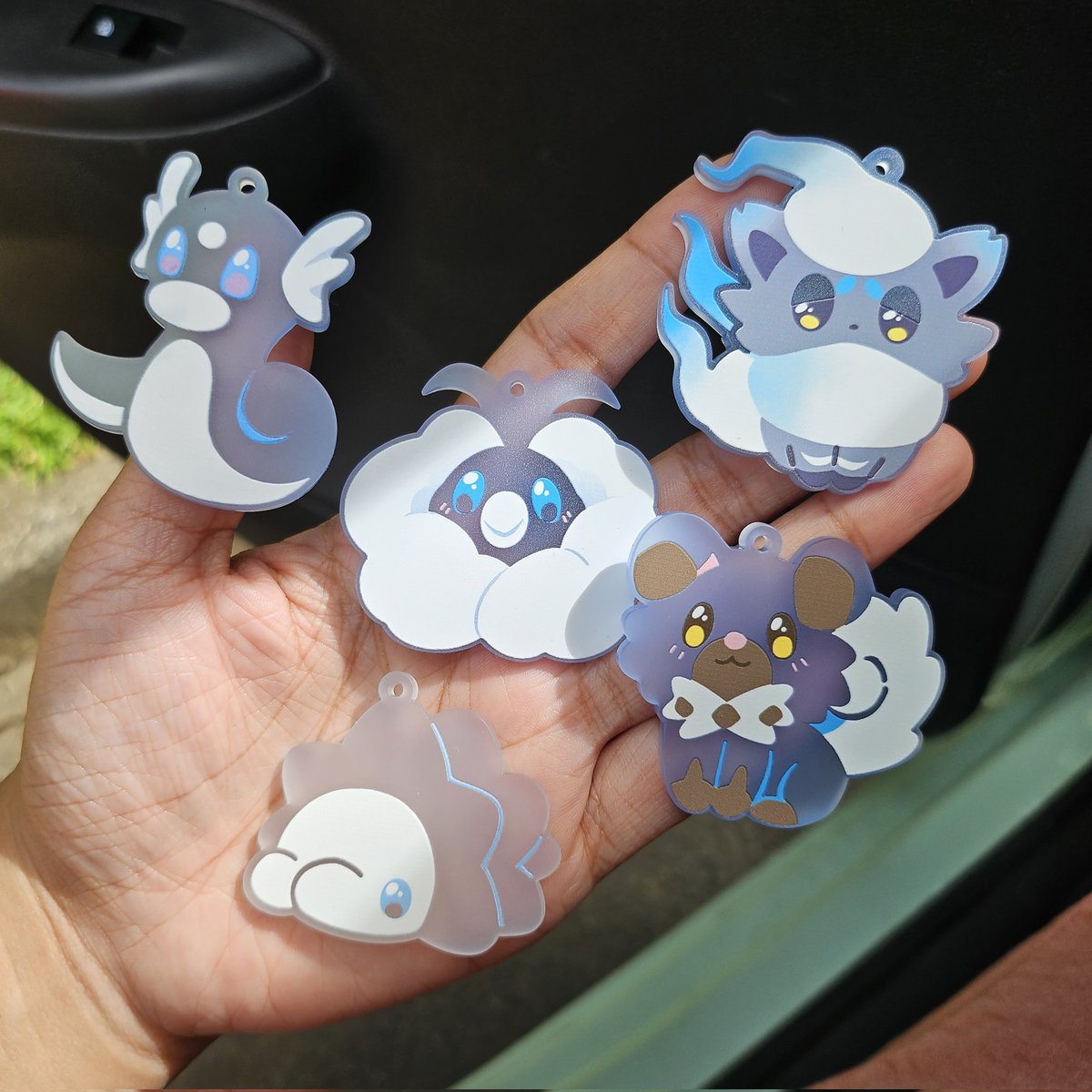 plupip's tweet photo. @AndrewSealBab i had it once!! one of the cutest shinies 🥰 (i should restock 👀) https://t.co/I50iw3j4Ll