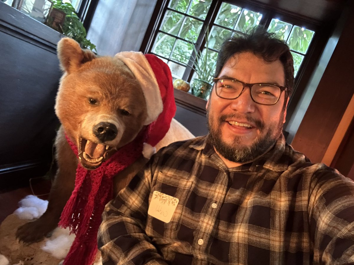 Werebear559's tweet photo. Ho ho ho bitches. https://t.co/xTfkntZSpy