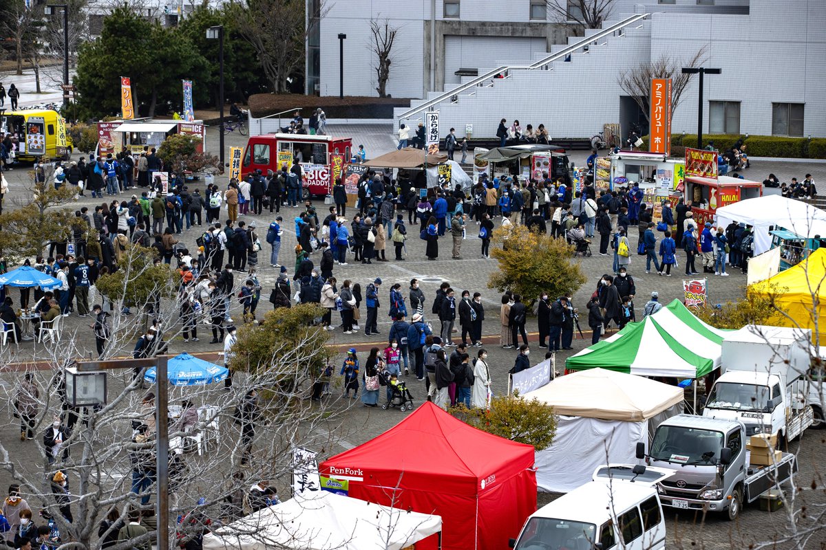 この度、2024シーズンの「ヴォルティス屋台村」に出店いただく店舗を募集します🔵🟢 ホームゲームに欠かせないスタジアムグルメ🍴を共に盛り上げましょう🔥🔥 詳しくはこちら ▶️vortis.jp/information/ne… #徳島ヴォルティス #vortis