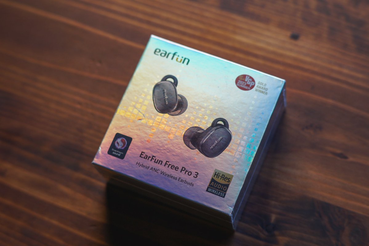 yamasan_esu's tweet photo. EarFun Frree Pro 3をレビューしました。
・1万円以下とは思えない機能性
・ダイナミックなサウンドで、聴いていて楽しい
・ケースがコンパクトでかわいい
この価格帯なら最強のコスパではないでしょうか。
#PR
#EarFunFreePro3
↓記事はこちら
https://t.co/FKJdoh5mHv https://t.co/zHSXK7VxX1