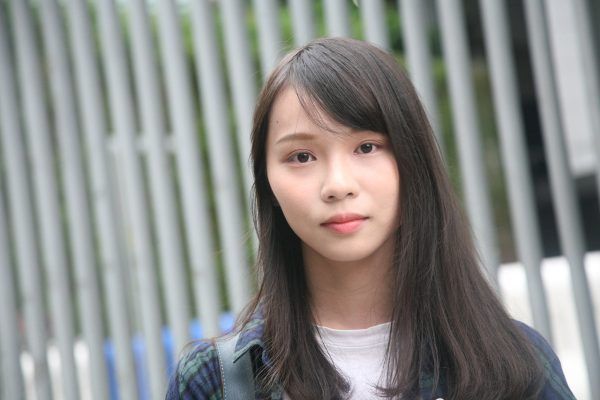 Diplomat_APAC's tweet photo. The Hong Kong government’s arbitrary use of powers against Agnes Chow, who has not yet faced trial, further confirms that politics is above the law. https://t.co/pqOHhg5oh8 https://t.co/cUdDB8ieFO