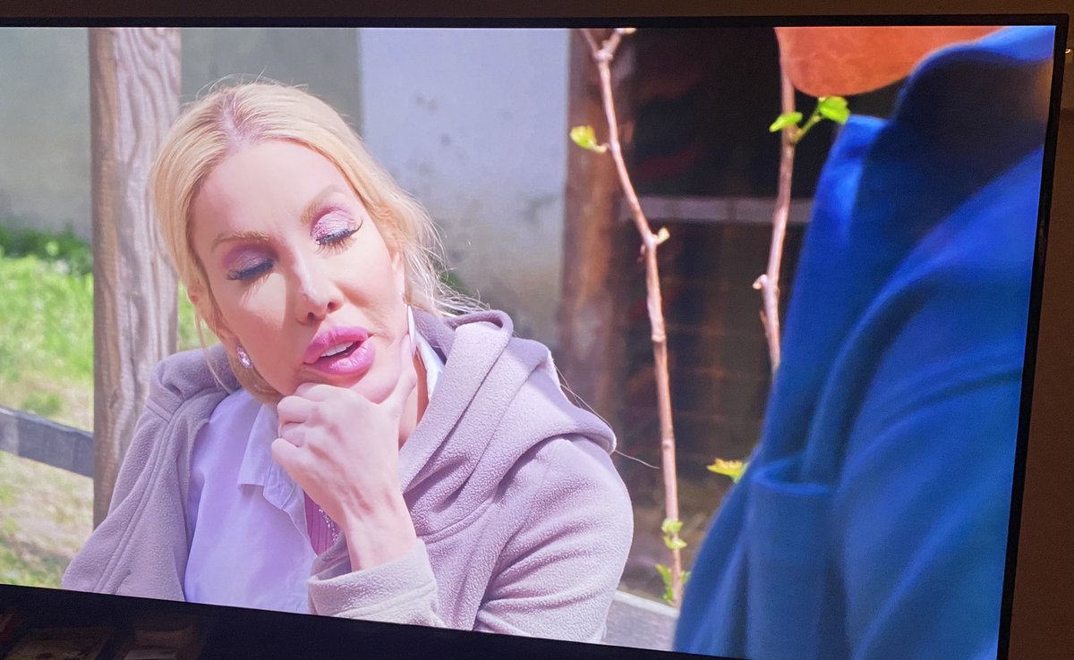 “I don’t know how I’m going to get through this” 
Probably easier than he did once he  found out had a 🍆 b4 😭😂🤡 
#90dayfiance #90day