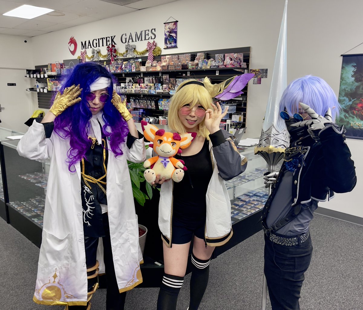 Even more cosplayers came by to our Granblue Fantasy Versus: Rising event!

Thanks for coming by <a href="/synthisia/">Syn☆</a> (Eternals Djeeta), <a href="/ethverie/">kain 🩸</a> (Orologia), &amp; <a href="/Dragon8Blade/">Tempest @backlog may-sep cfv zine</a> (Grimnir)!